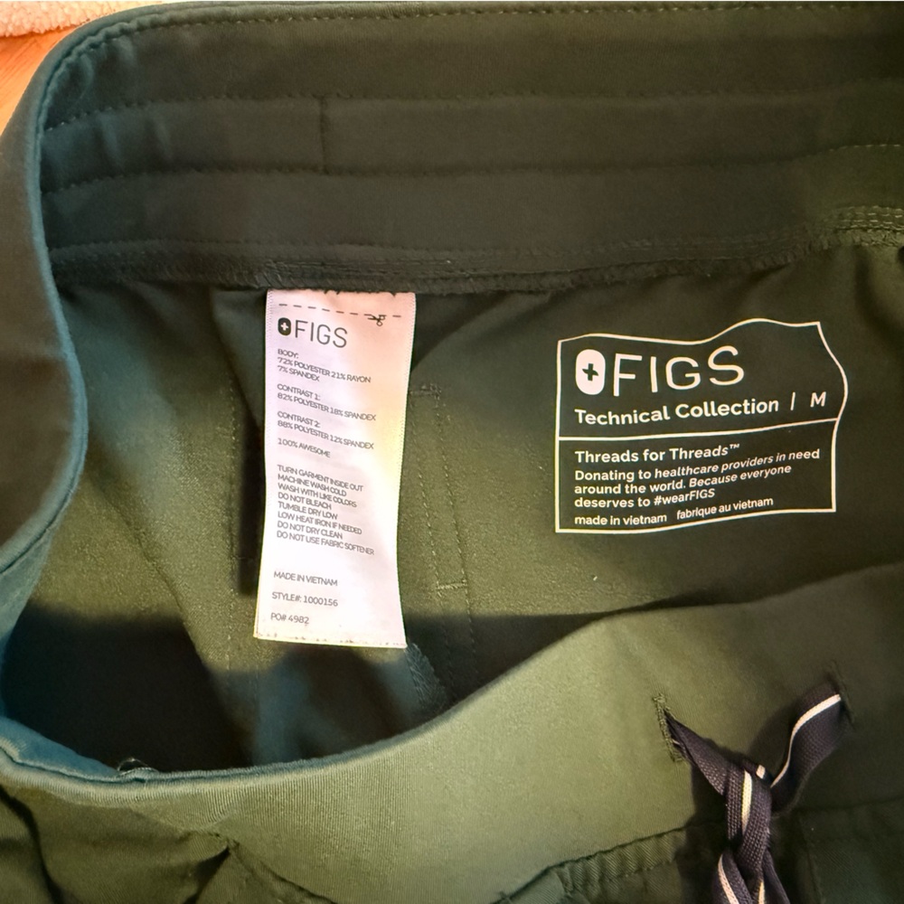 Figs British Racing Green Scrub Pants - Picture 2 of 2